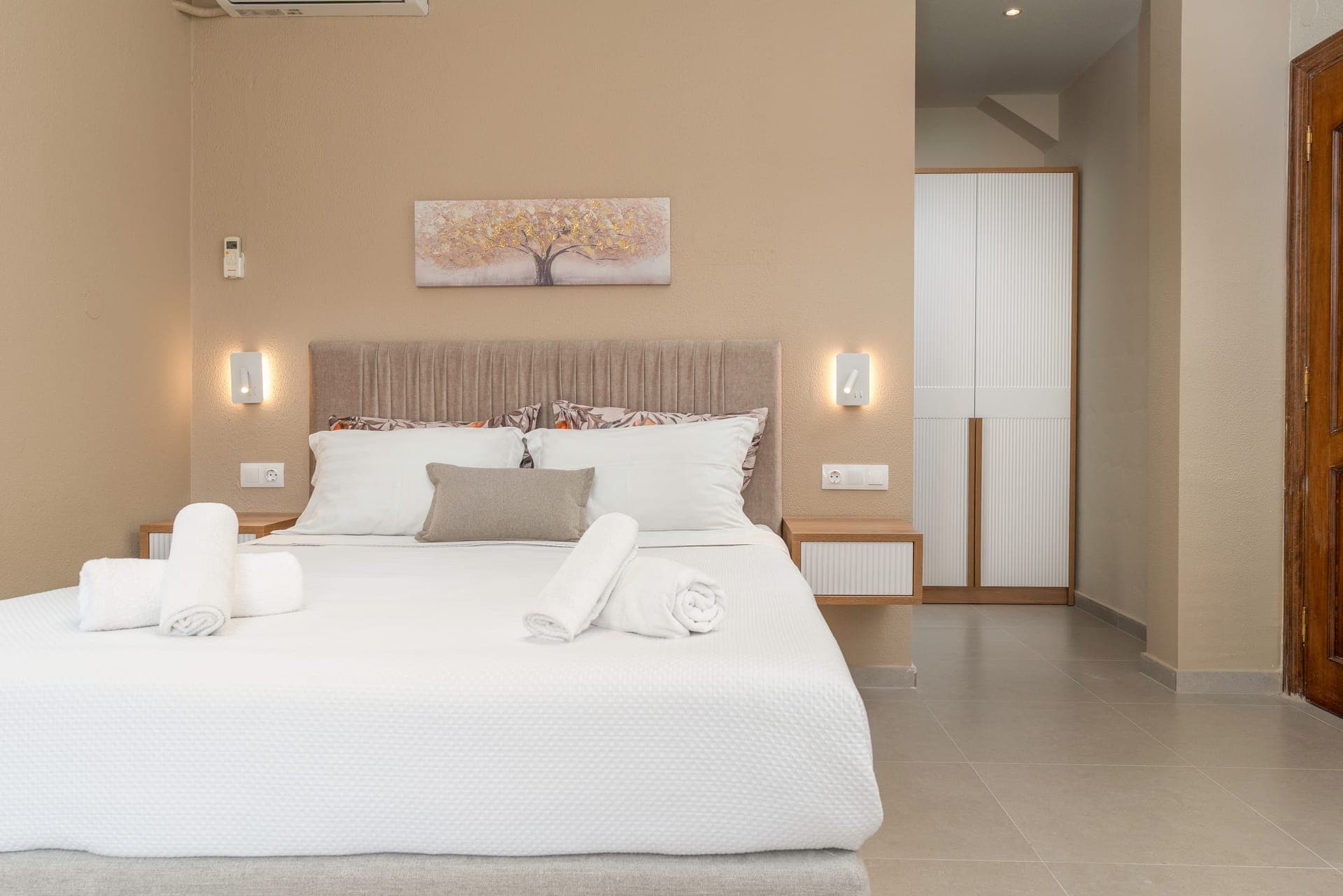 room-types-GEORGALAS-CMFTRP-0.jpg