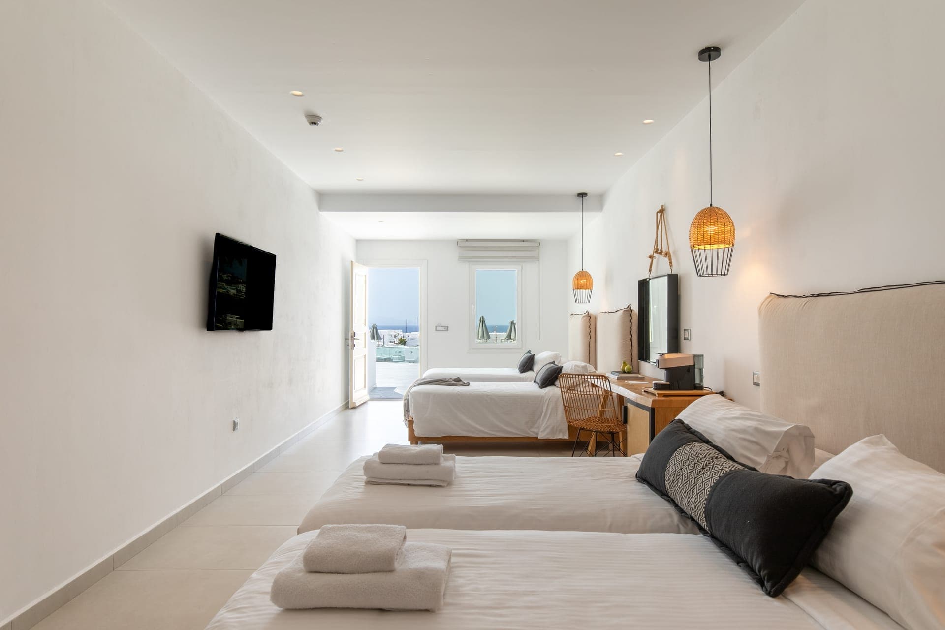 room-types-GEORGEM-DELX-0.jpg