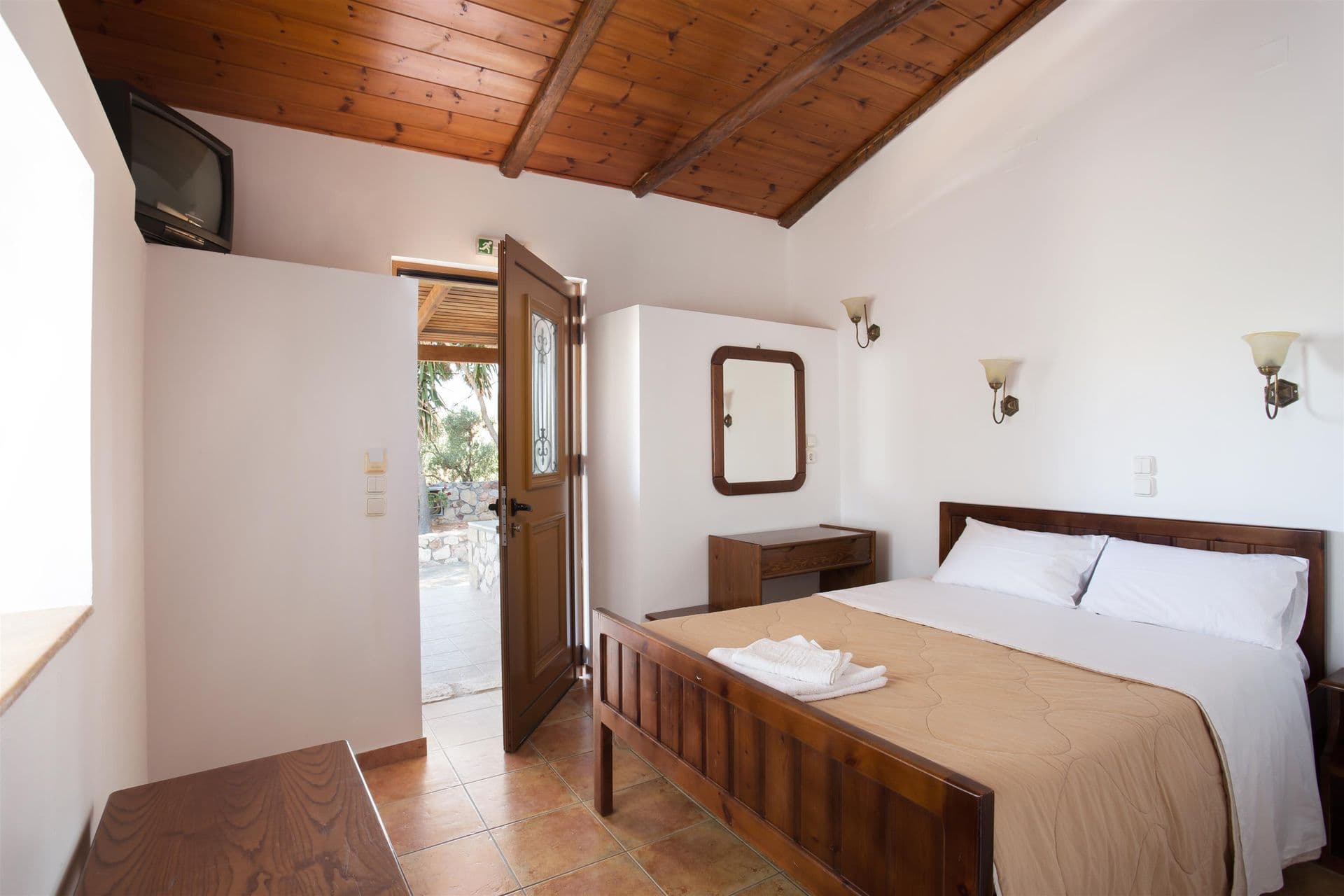 room-types-GEORGIAHOU-STD-0.jpg