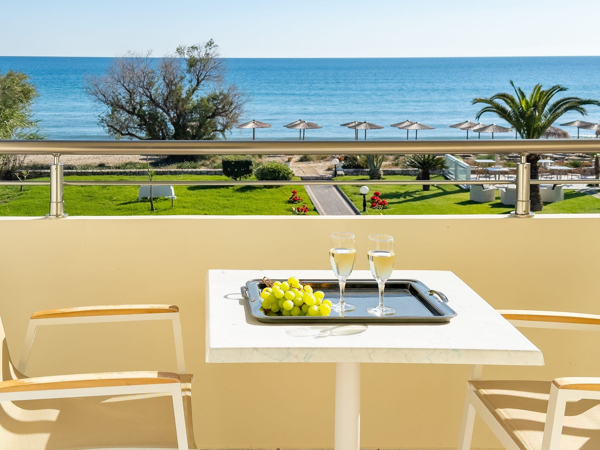 room-types-GKBEACHHTL-SVJSTF-0.jpg
