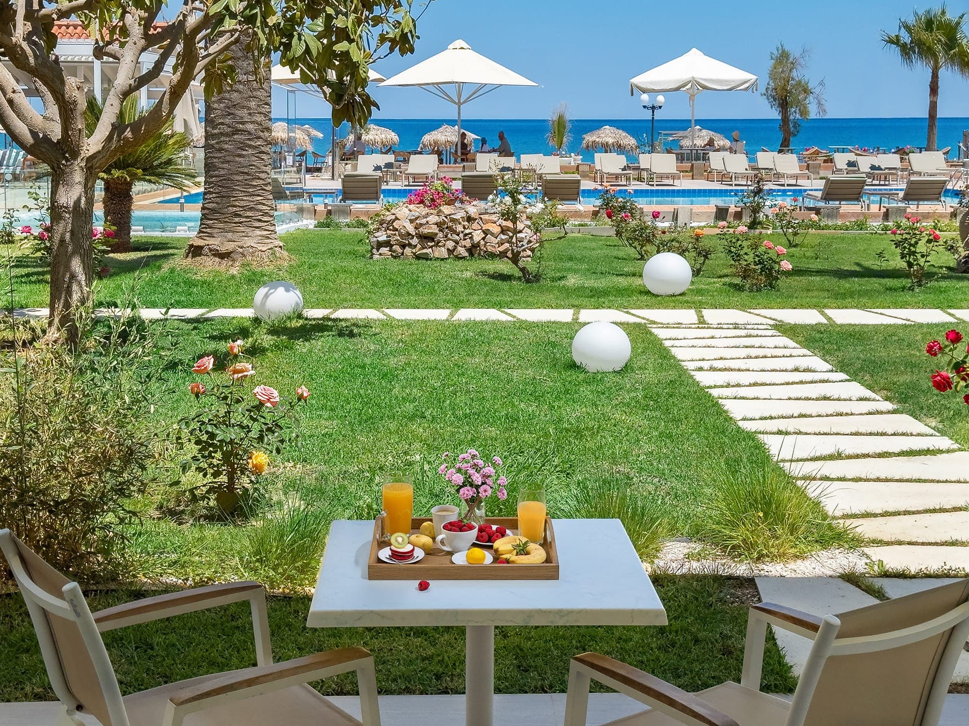 room-types-GKBEACHHTL-SVSGRF-0.jpg