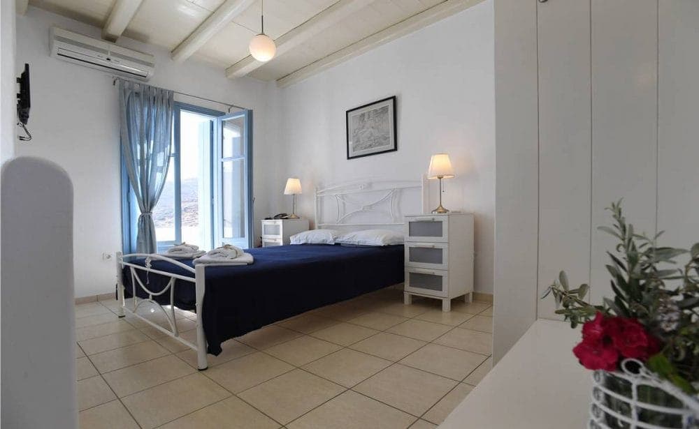 Double Shared Bedroom