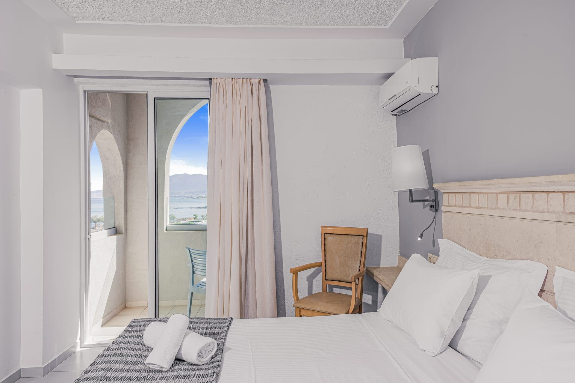 room-types-GLAROSBH-SUPSSV-0.jpg