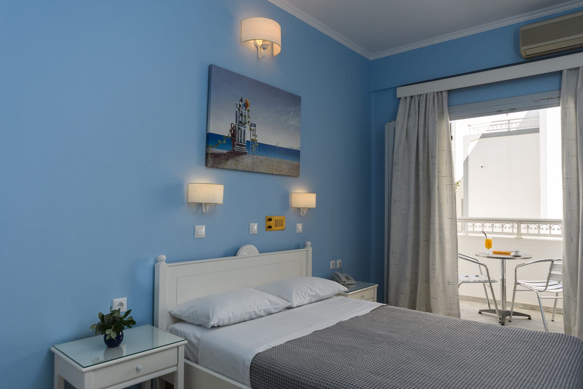 room-types-GLAROSHOTL-SGL-0.jpg