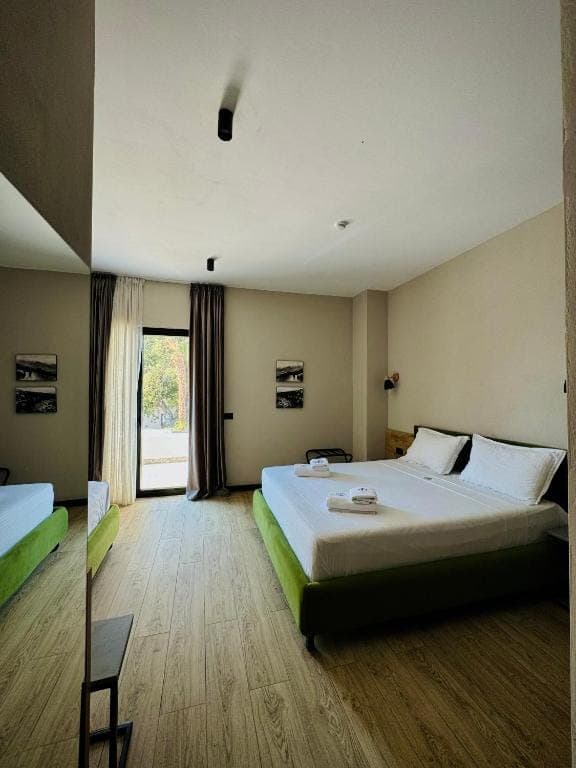 room-types-GOGOSBTQ-DTRS-0.jpg