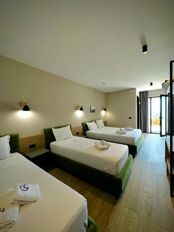 room-types-GOGOSBTQ-QR-0.jpg