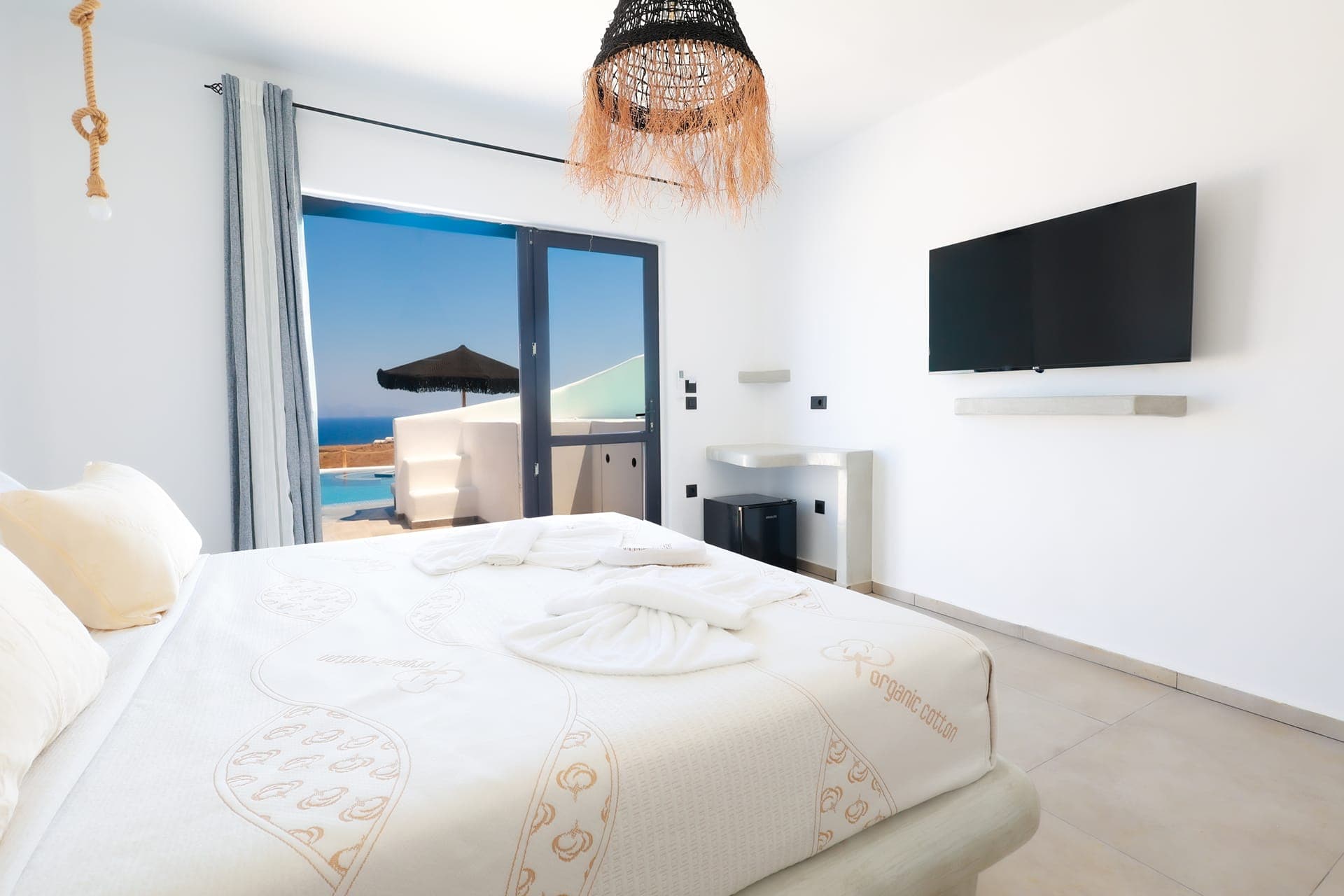 room-types-GOLDDIAMON-DEL-0.jpg
