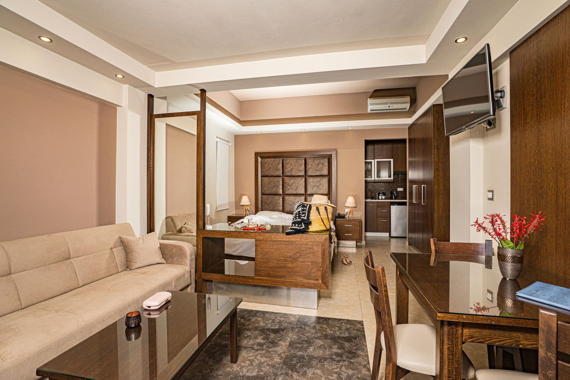 room-types-GOLDENBAYS-SUPSEA-0.jpg