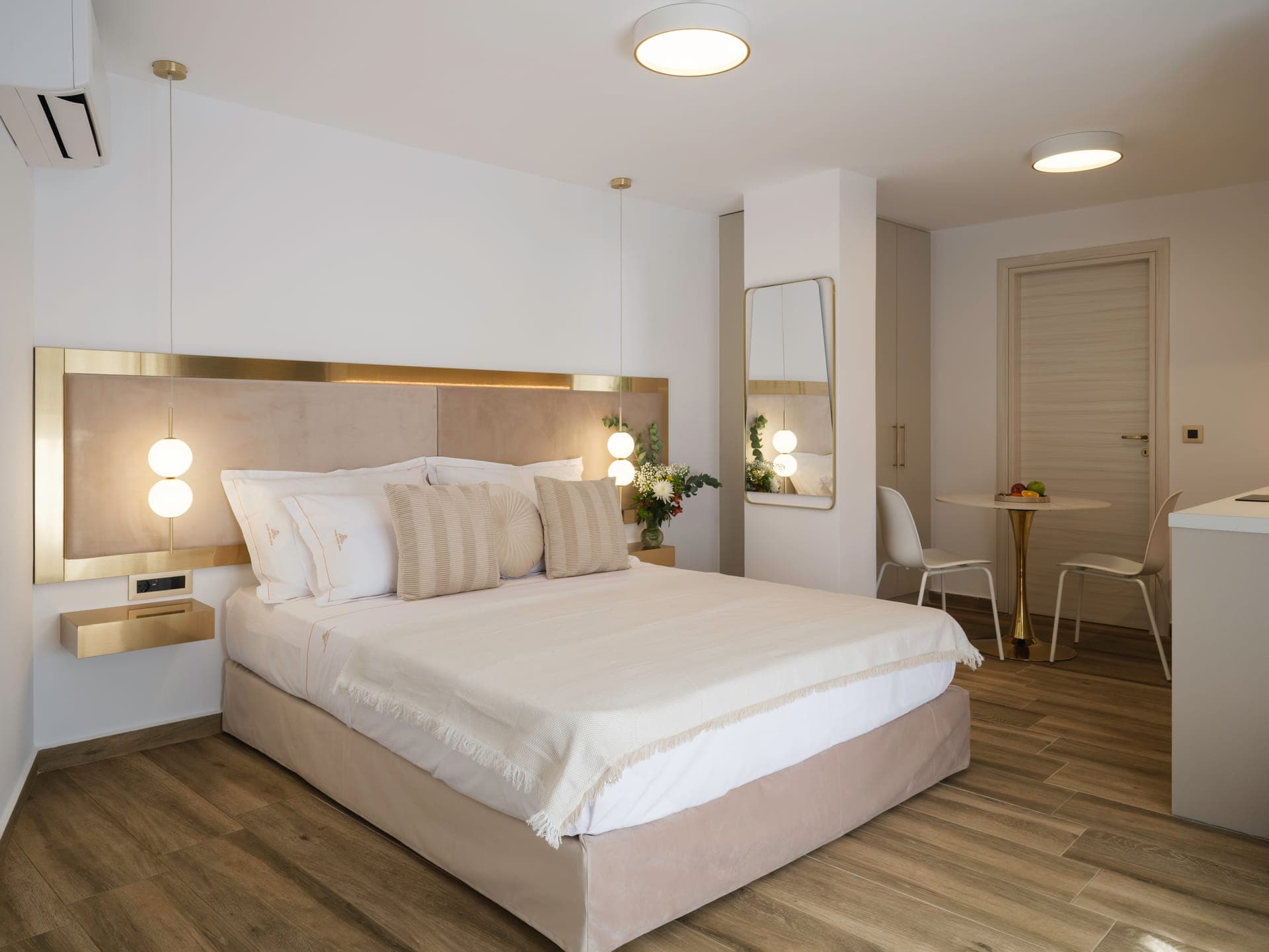 room-types-GOLDENLUXS-JUNSMV-0.jpg