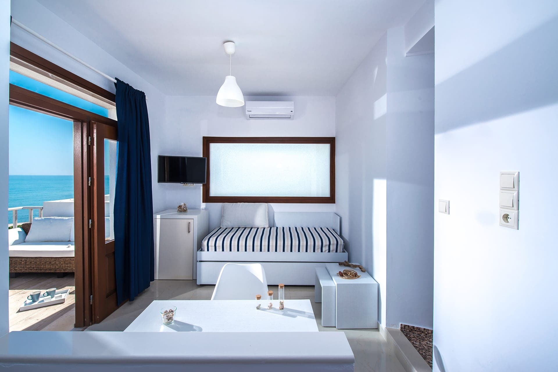 room-types-GOLDNGRAIN-TRIPLE-0.jpg