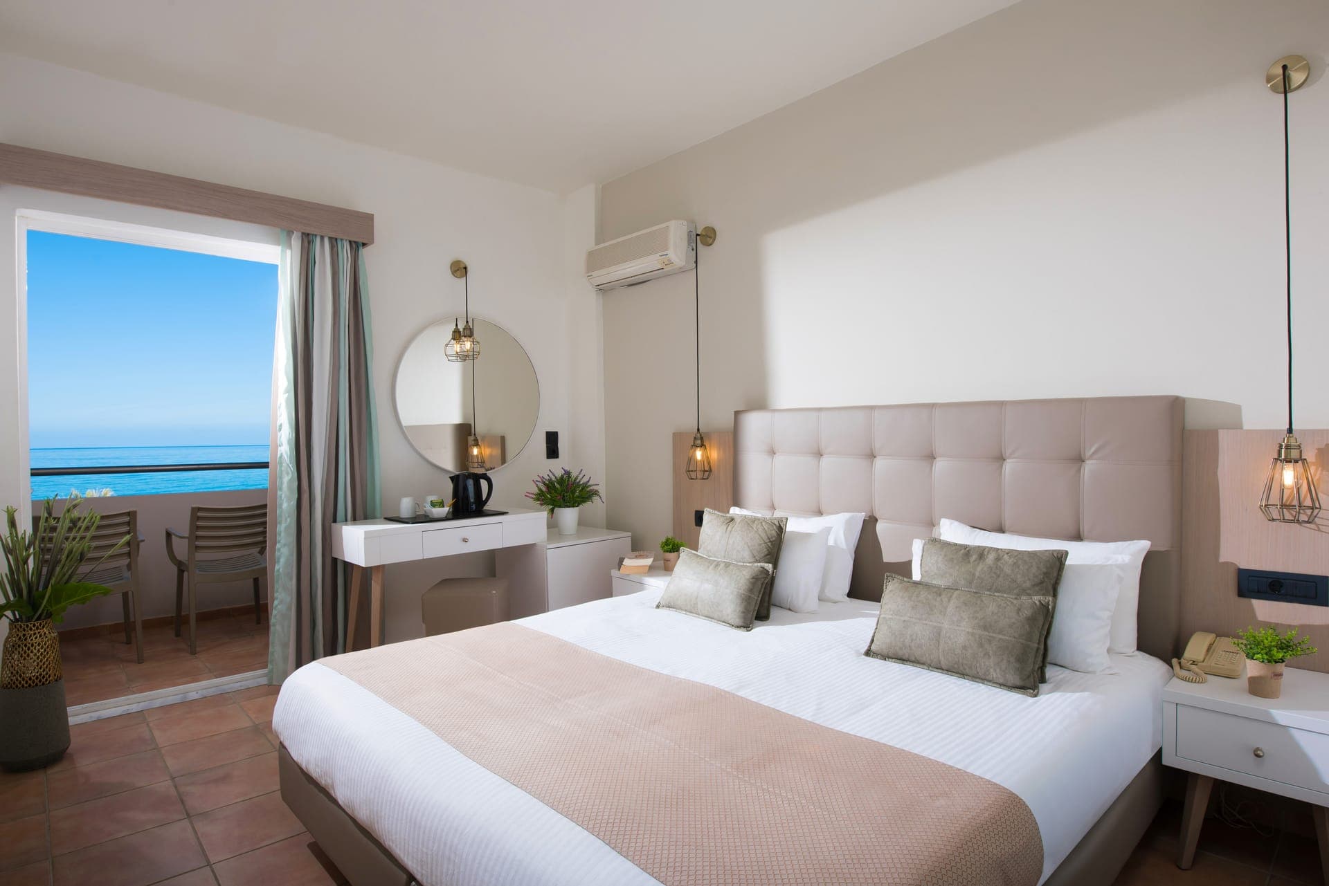 room-types-GOUVESBAY-DBLSSV-0.jpg