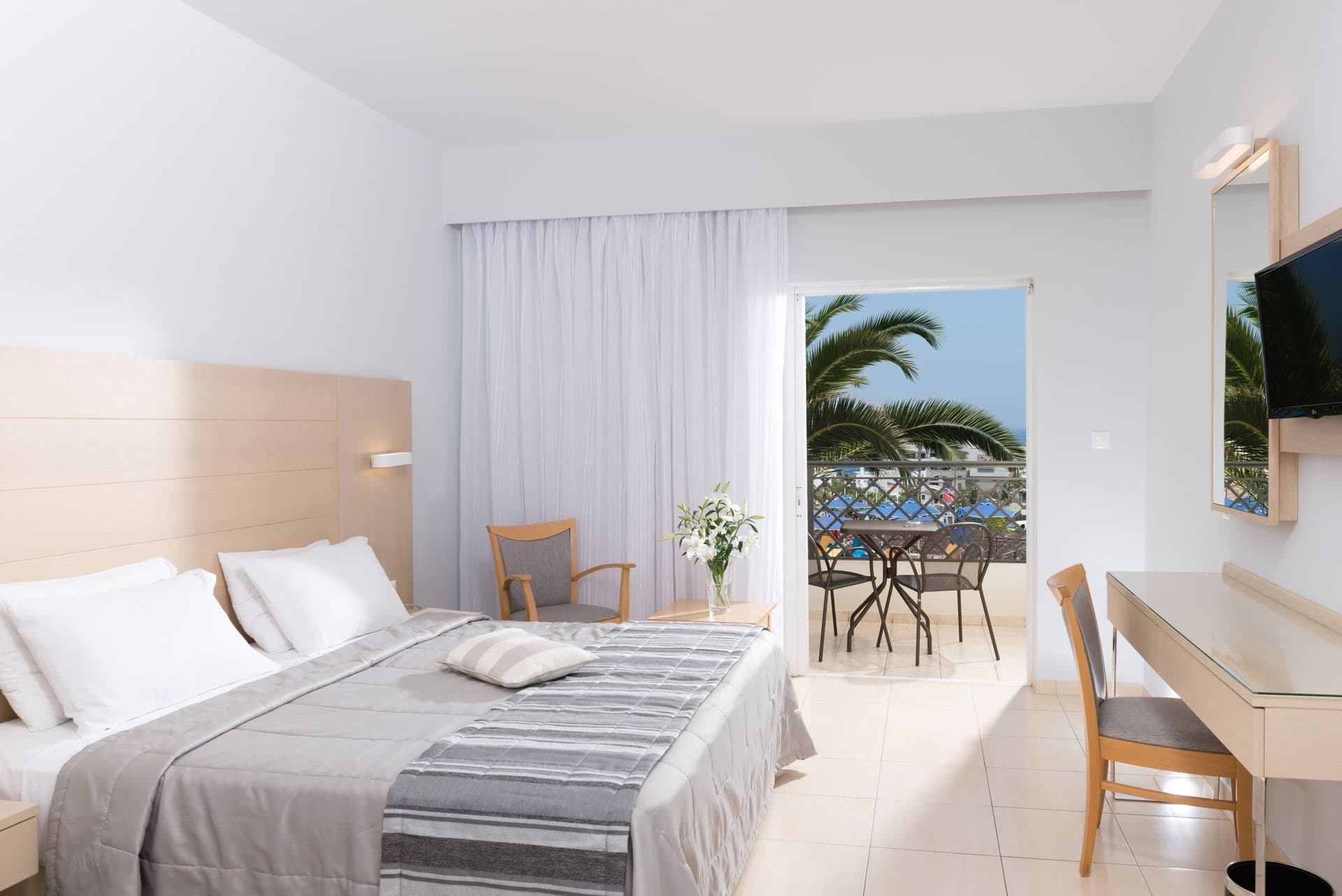 room-types-GRANDHHR-SUP-0.jpg