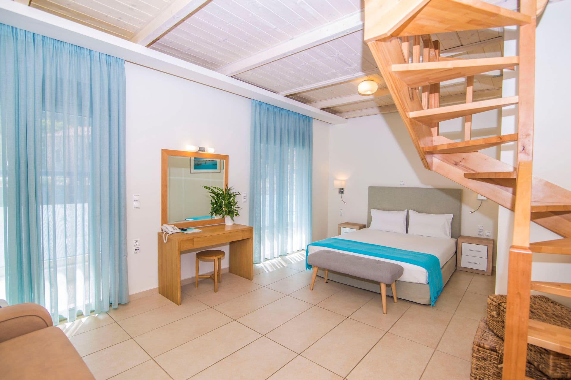 room-types-GRANDTHEON-MAIS8-0.jpg