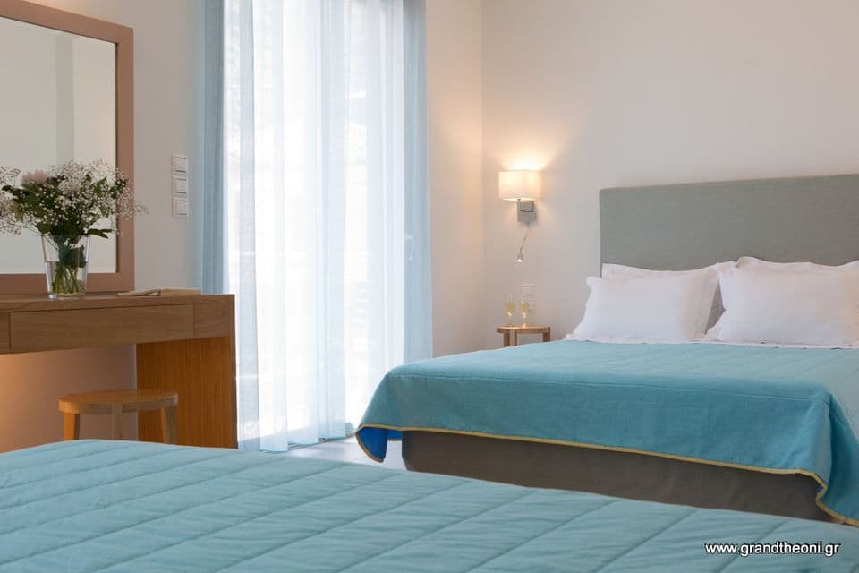 room-types-GRANDTHEON-MAIVV-0.jpg