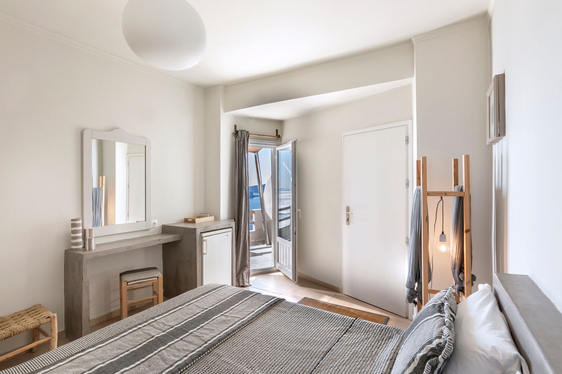 room-types-GRANDVHTL-SUPBLC-0.jpg