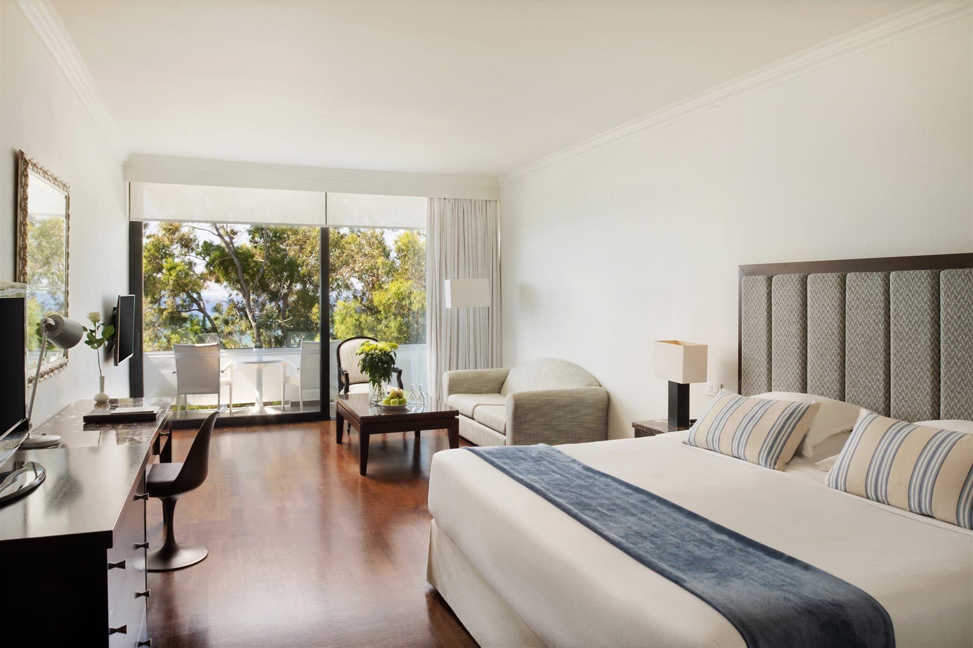 room-types-GRECIANBAY-STU-0.jpg