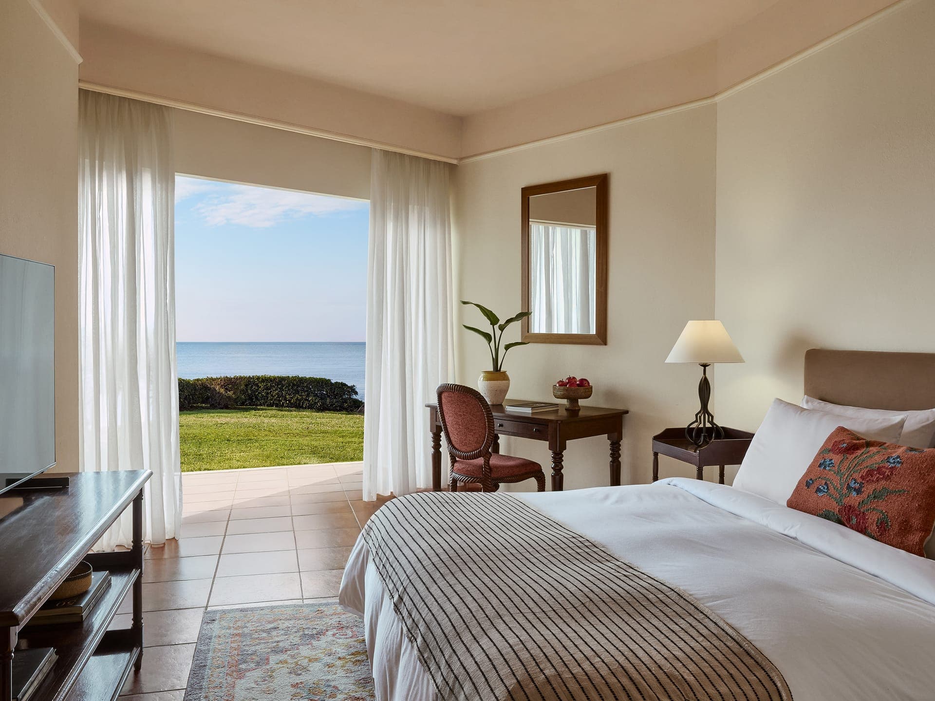 room-types-GREGNATIA-DSG-0.jpg