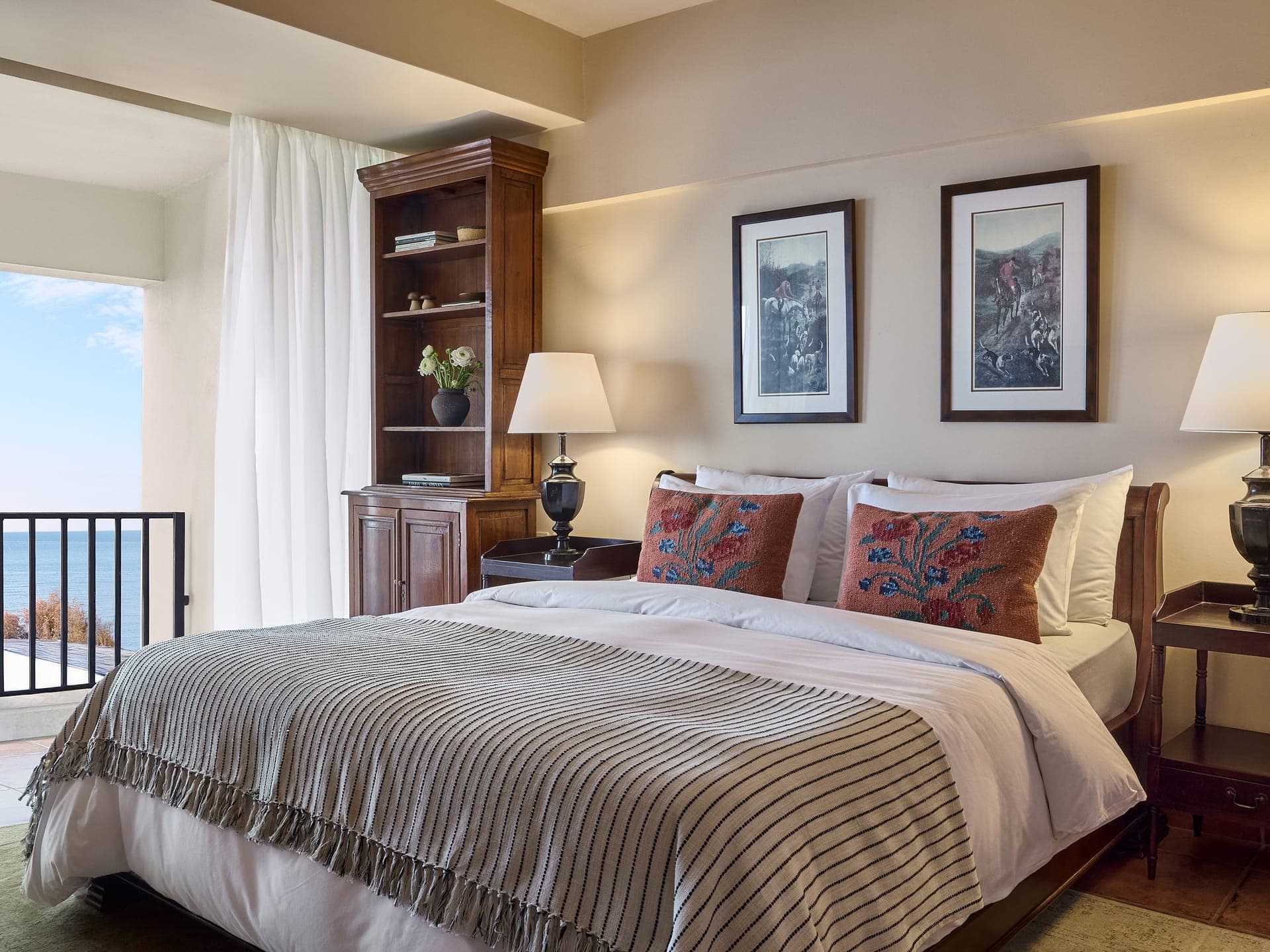 room-types-GREGNATIA-SD-0.jpg