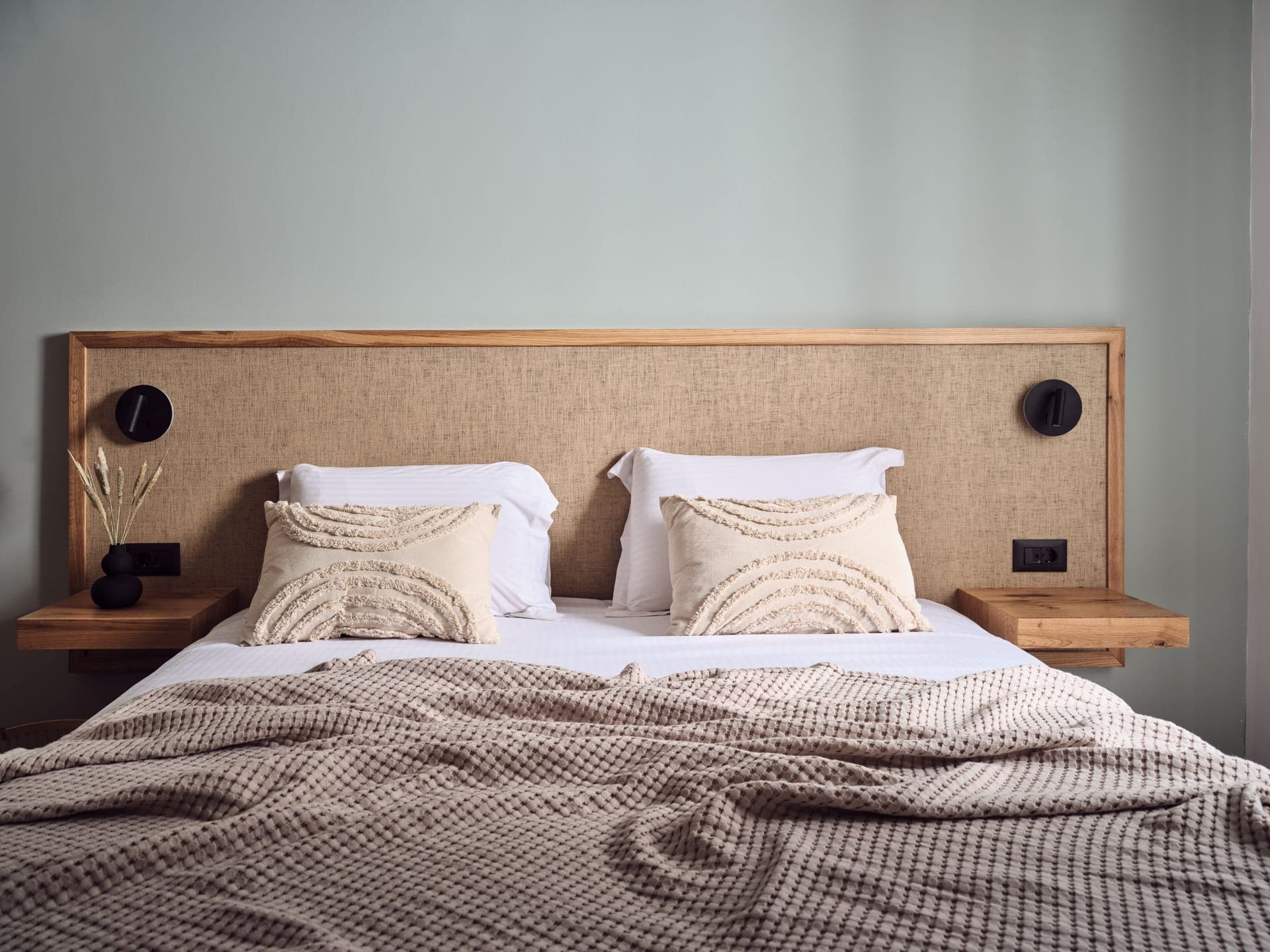 room-types-GRIMANIVIL-DLXAPT-0.jpg