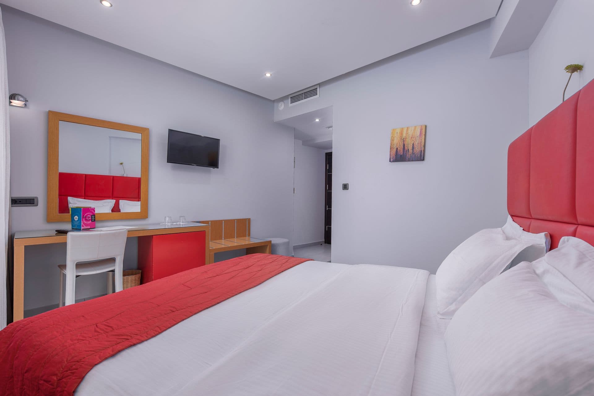 room-types-HABITATH-STDDBL-0.jpg