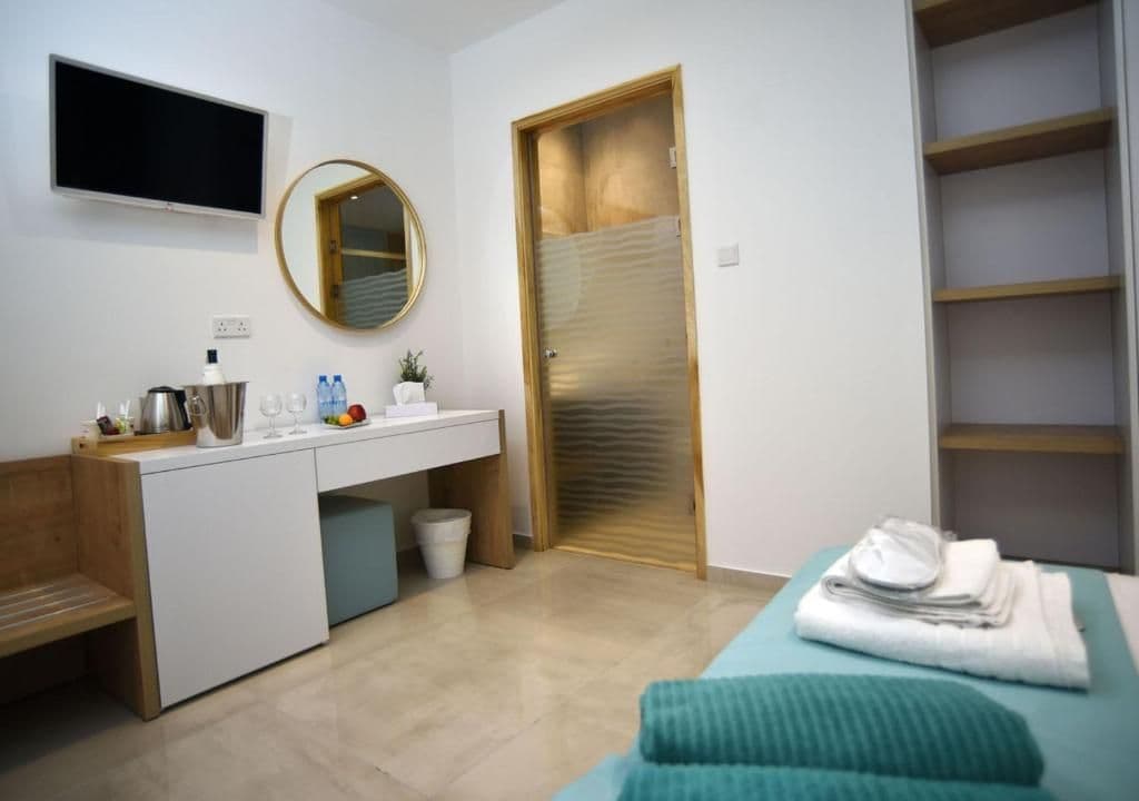 room-types-HAIHOTEL-TRIPLE-0.jpg