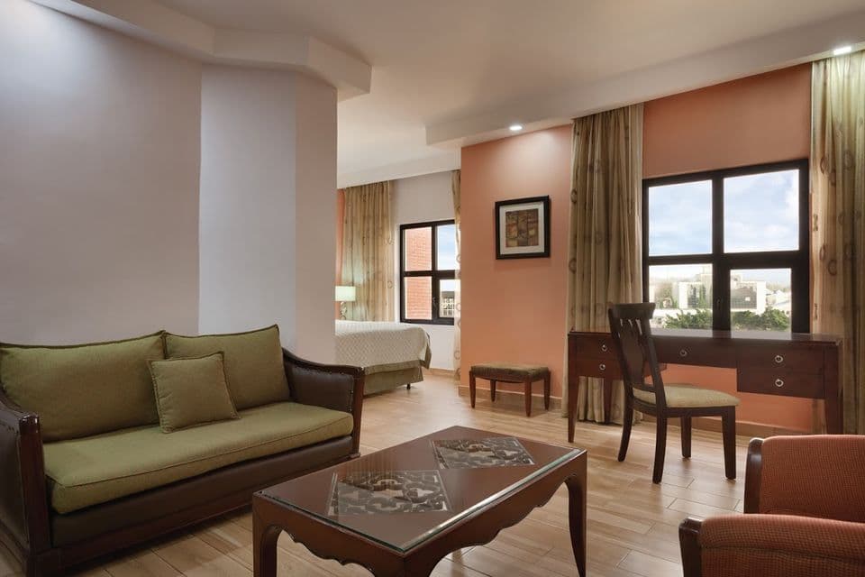 room-types-HAWTHORN-KING-0.jpg