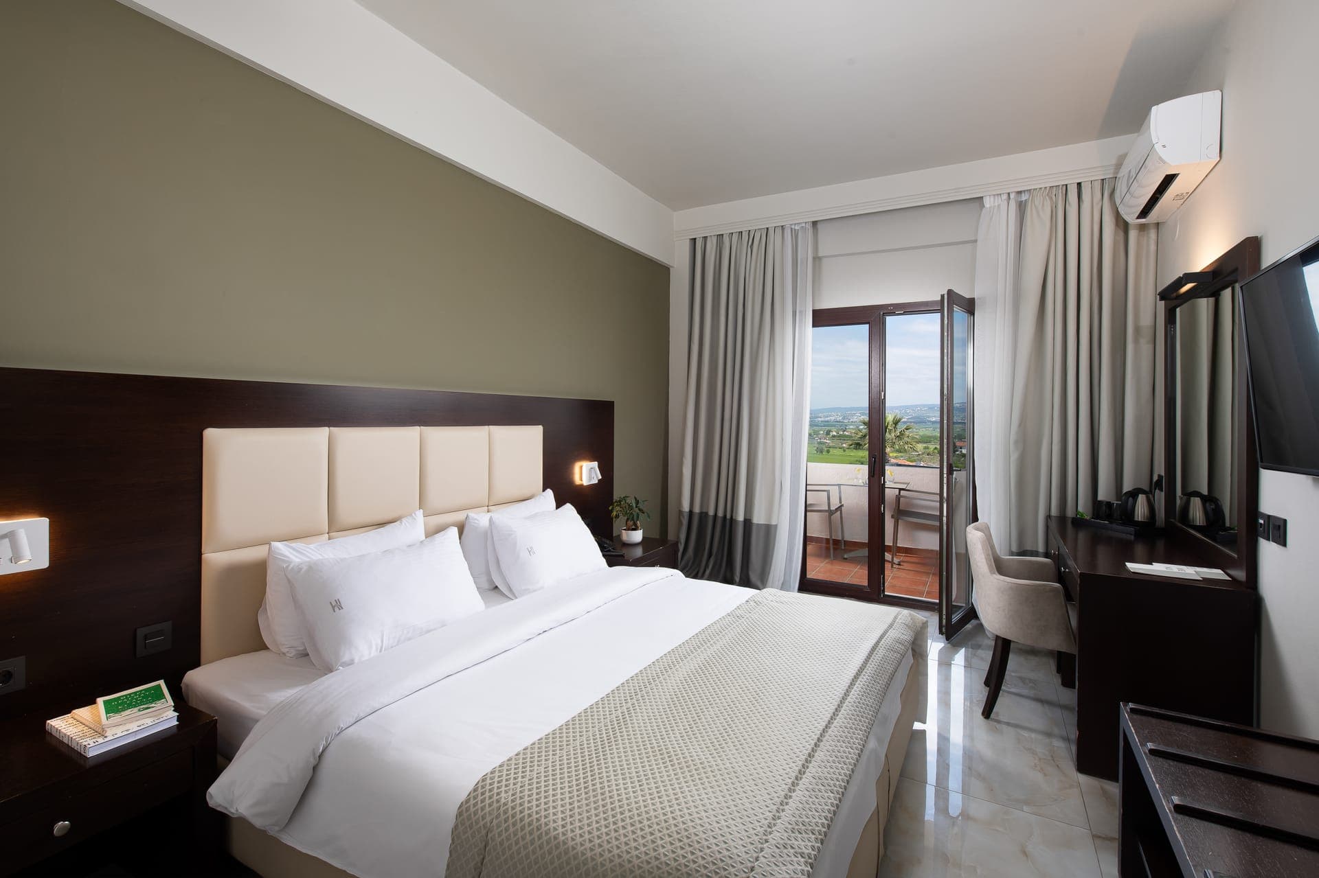room-types-HEAVENHOT-SUP-0.jpg