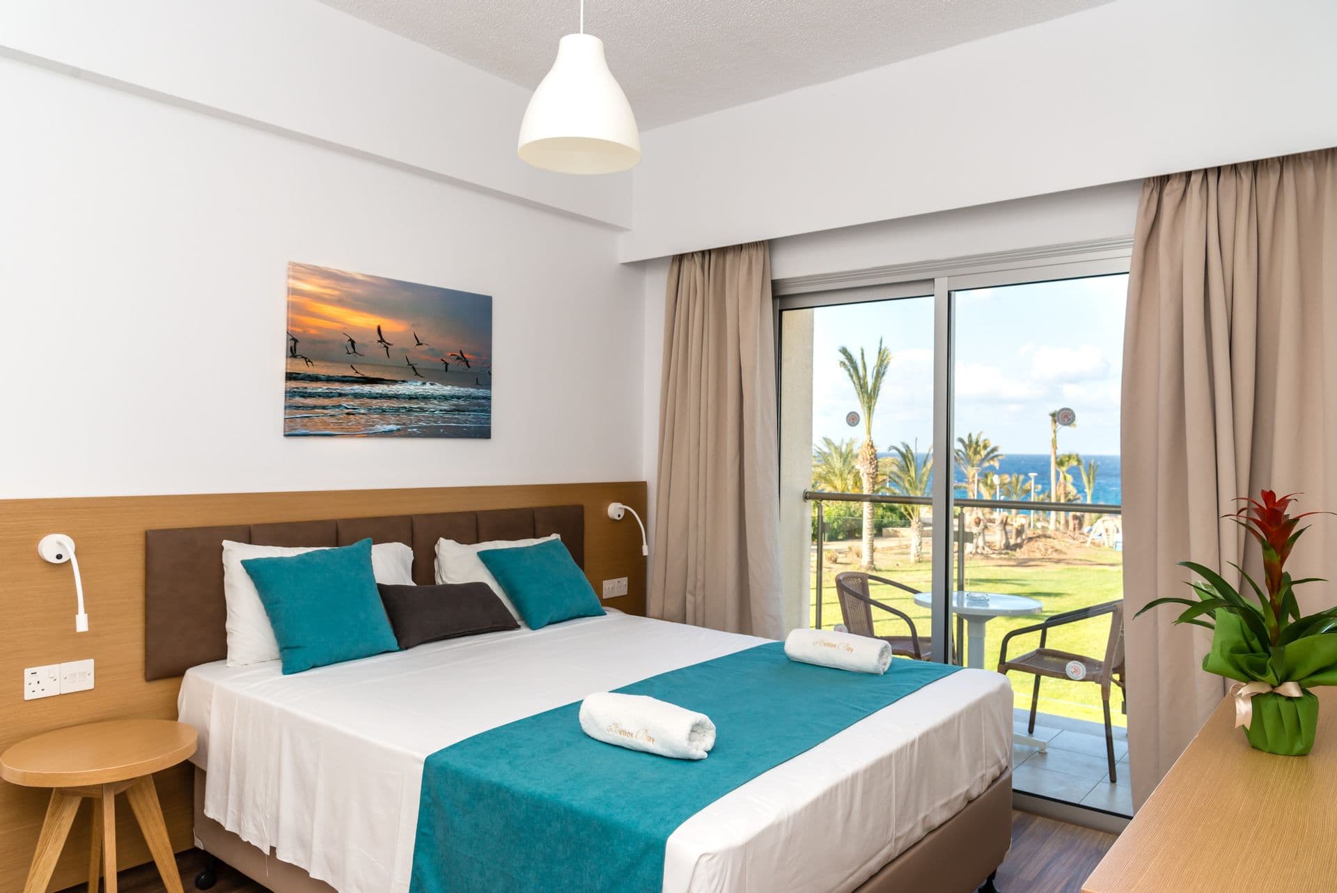 room-types-HELIOSBAY-ONESV-0.jpg