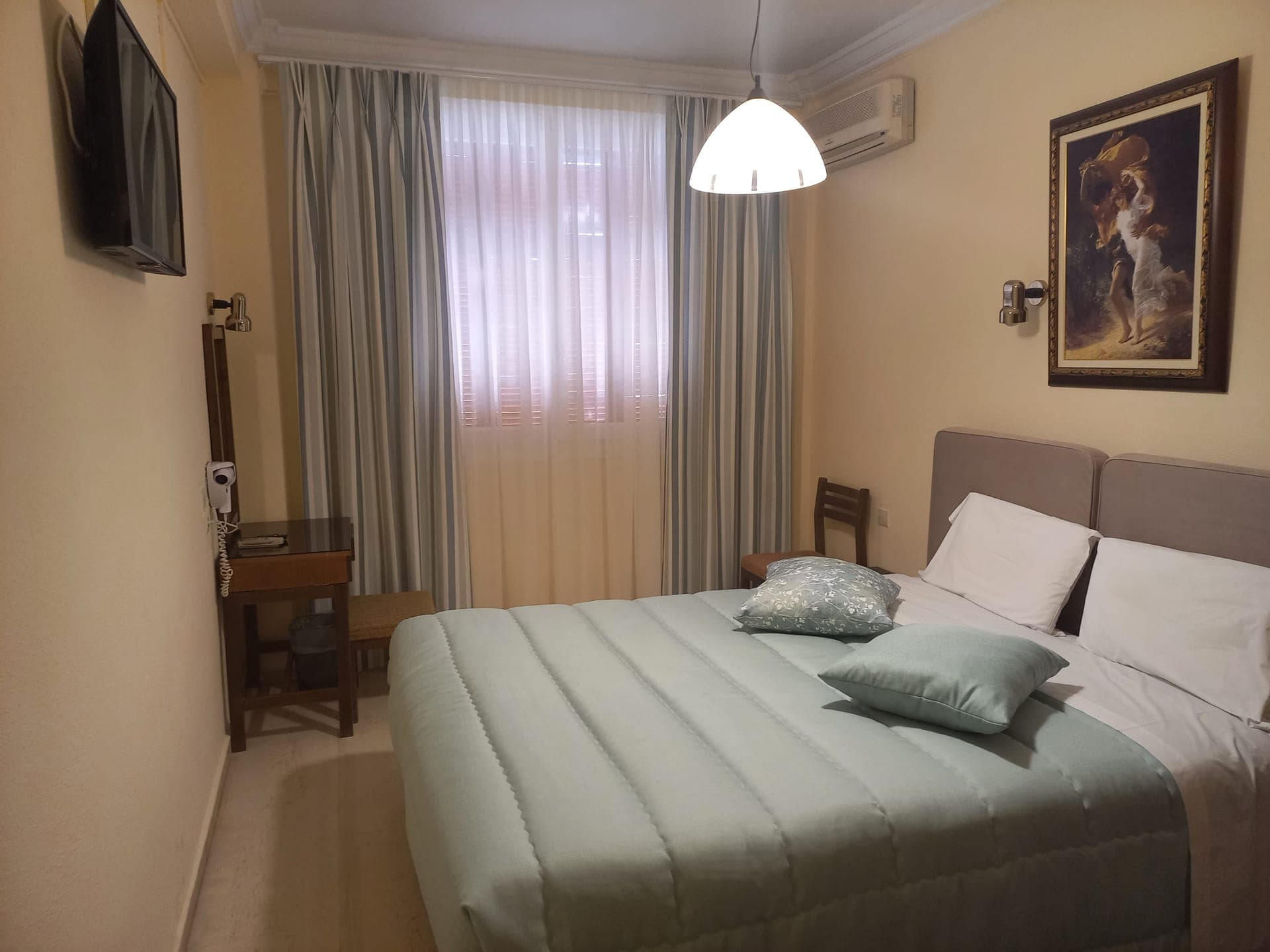 room-types-HERMESDEL-BUDGET-0.jpg