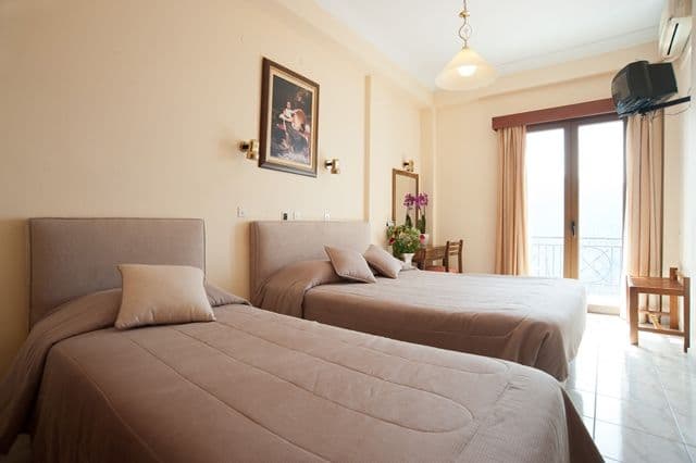 room-types-HERMESDEL-TRIPLE-0.jpg