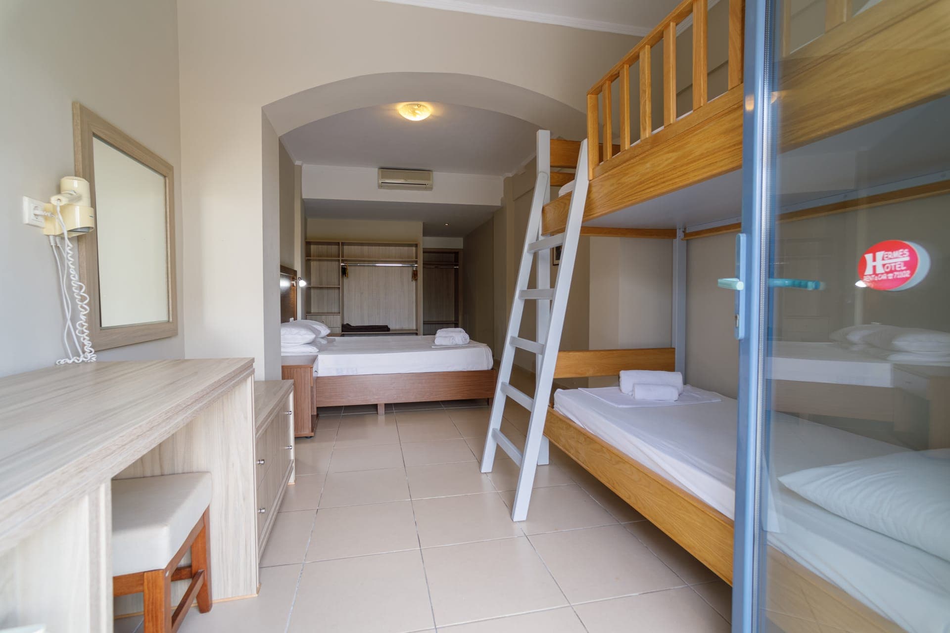room-types-HERMESHKOS-FAMR-0.jpg