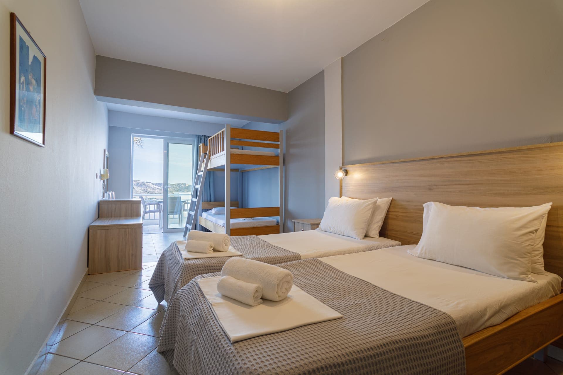 room-types-HERMESHKOS-FAMSV-0.jpg