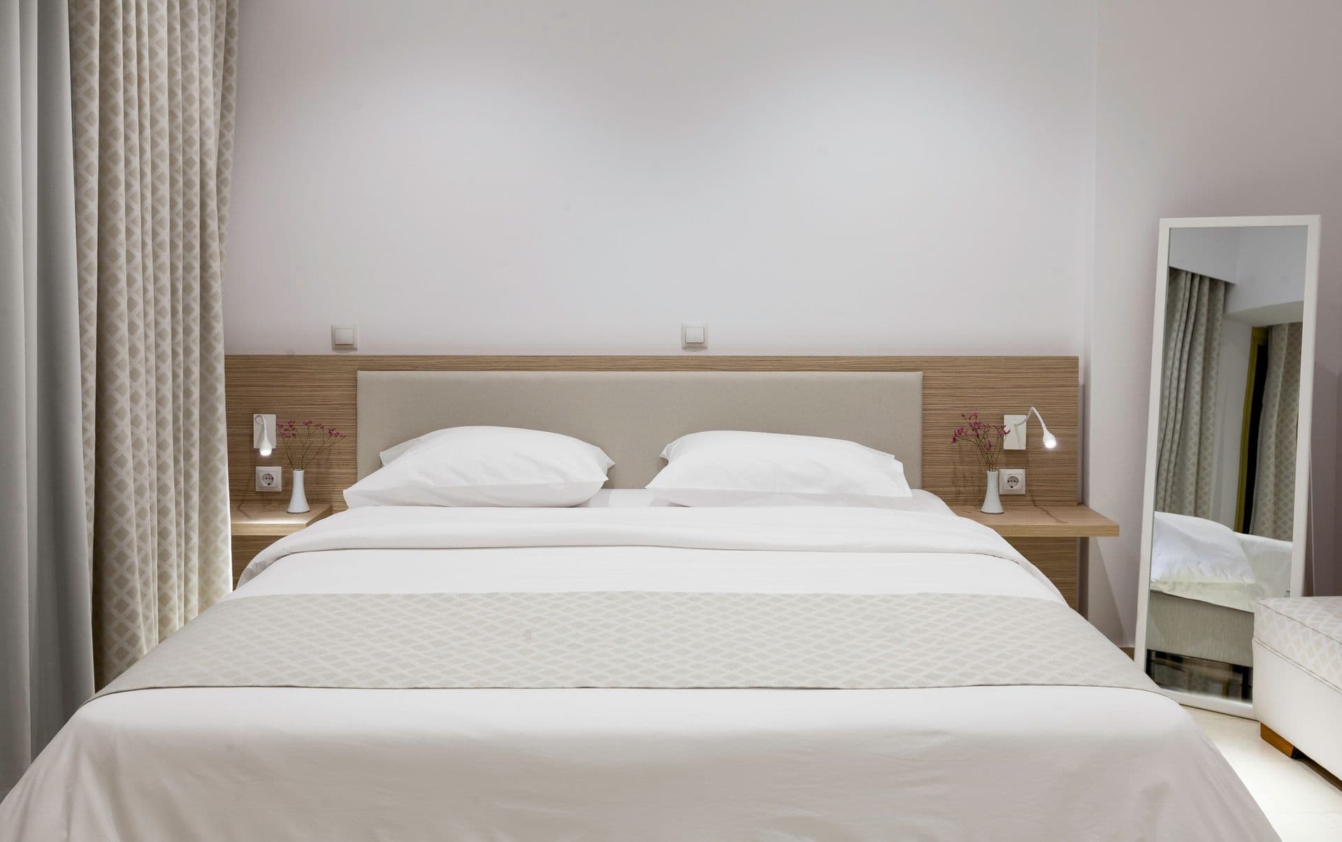 room-types-HHZEPHYROS-SPRST-0.jpg