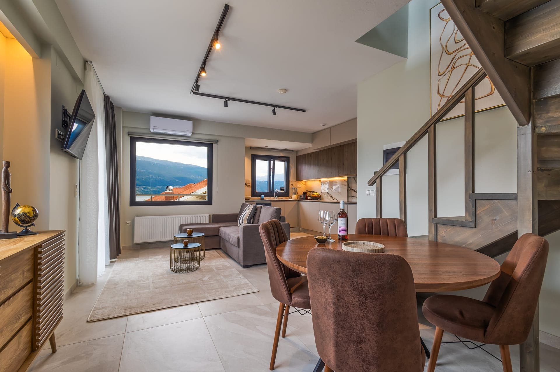 room-types-HIGHVIEWLX-SLV-0.jpg
