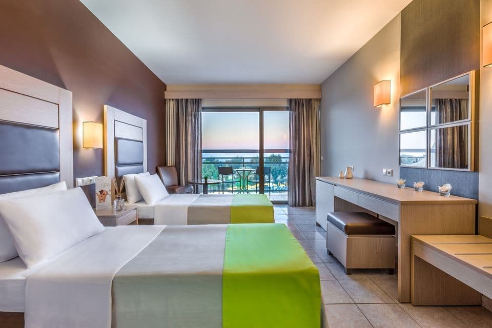 Kipriotis Hippocrates Double Room

*Images are for illustrative purposes only. Actual room may vary.