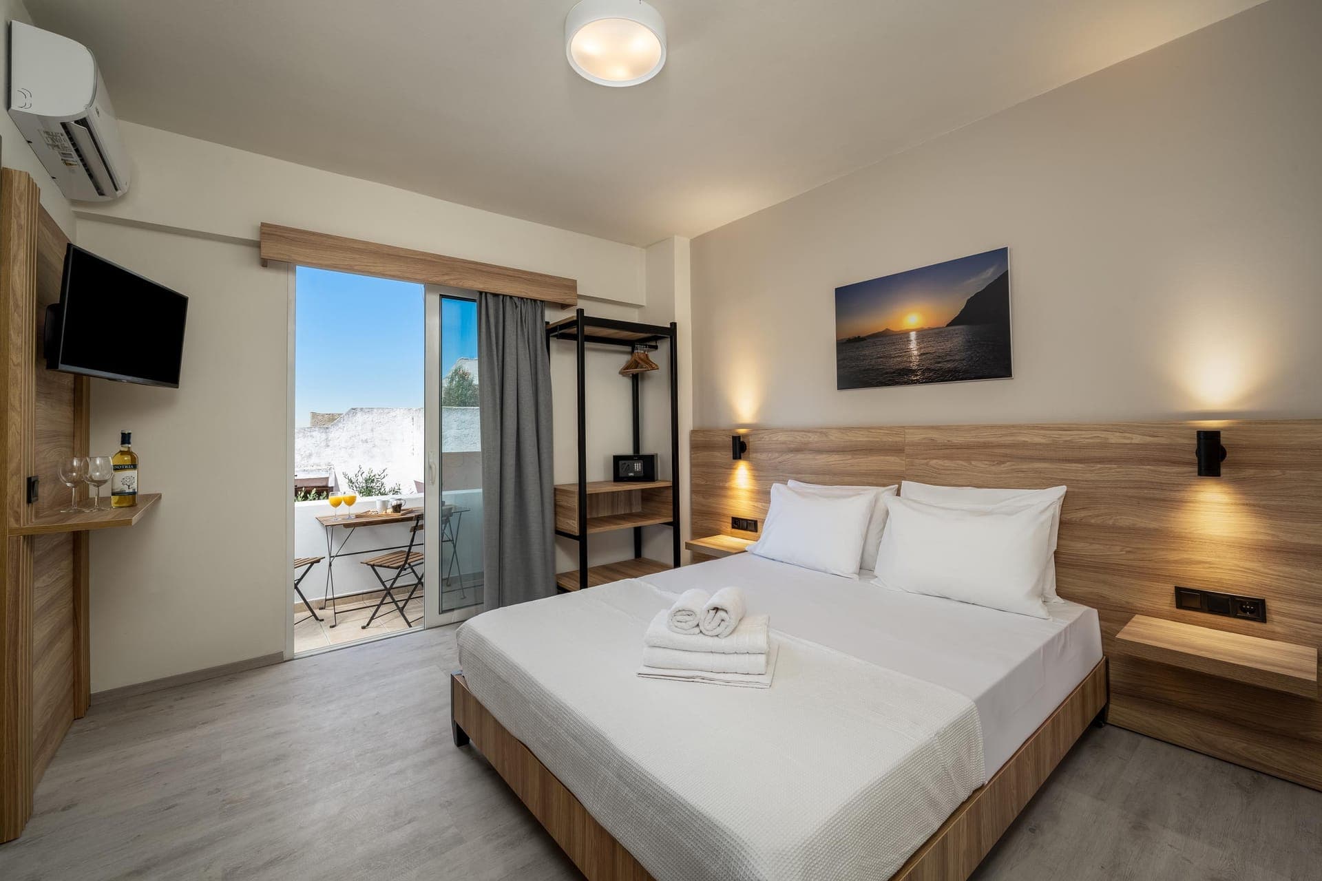 room-types-HOLIDAYRHO-COLDM3-0.jpg