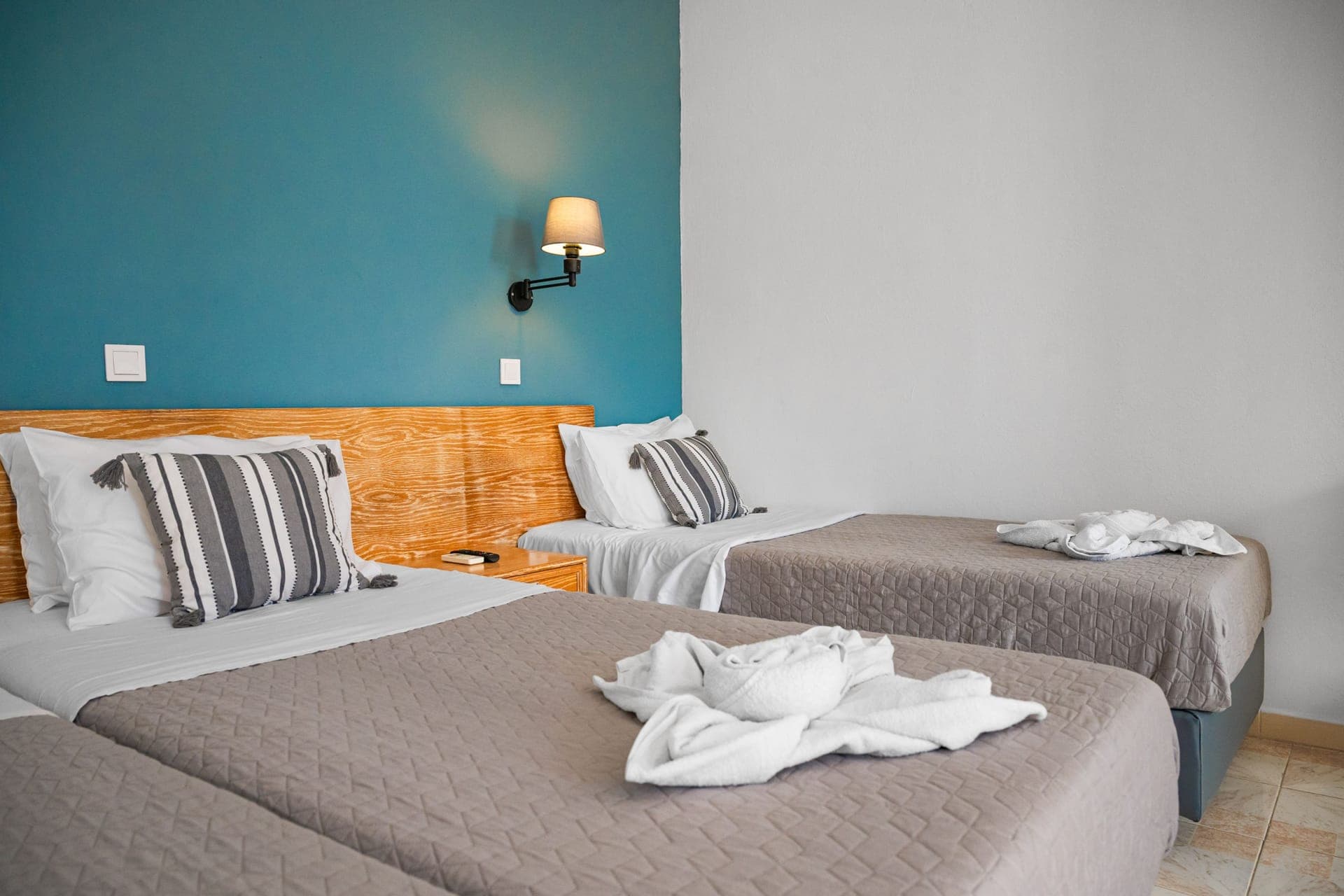 room-types-HOLIDAYRHO-EVAR2-0.jpg