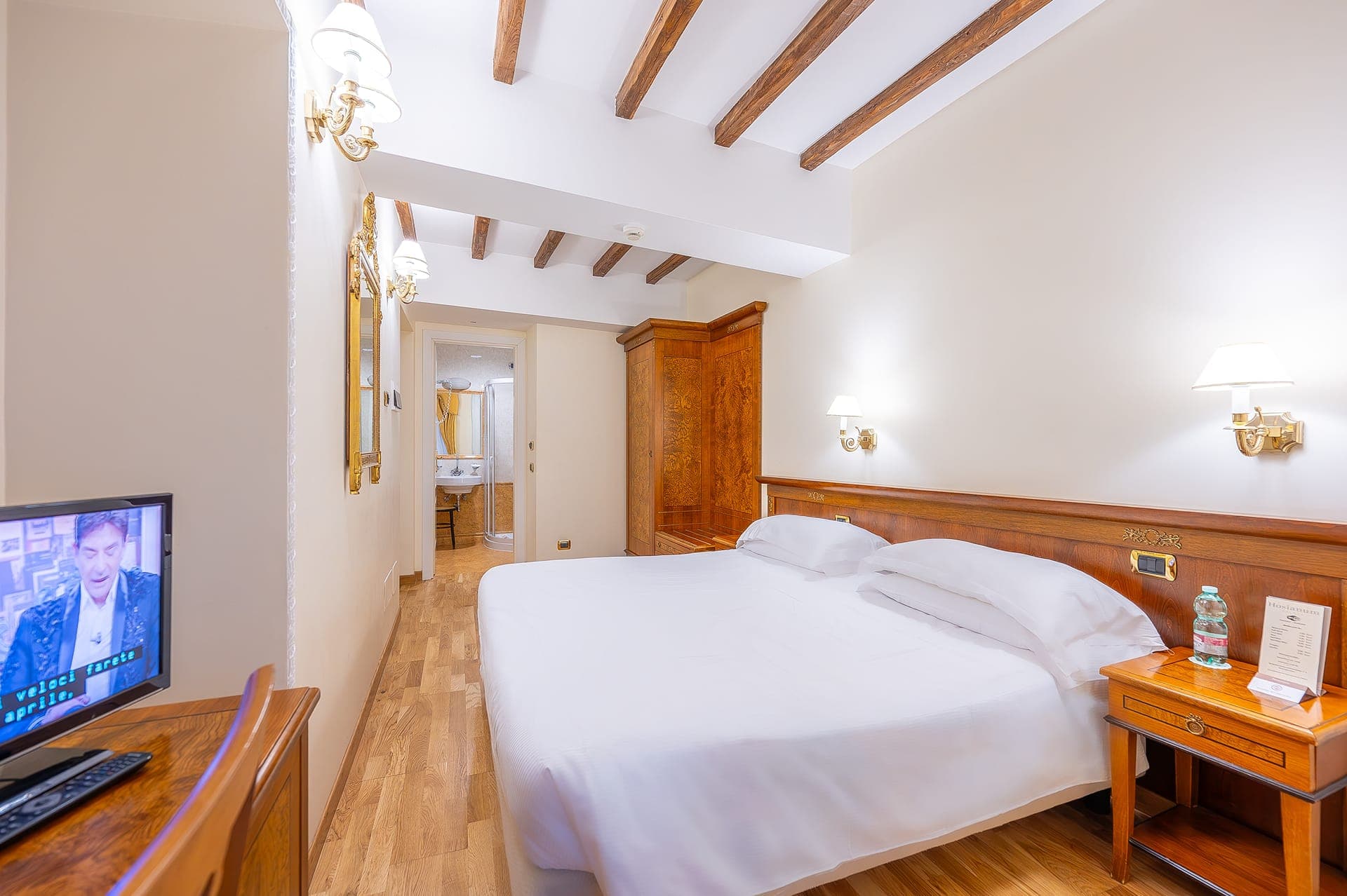 room-types-HOSIANUMRM-DBL-0.jpg