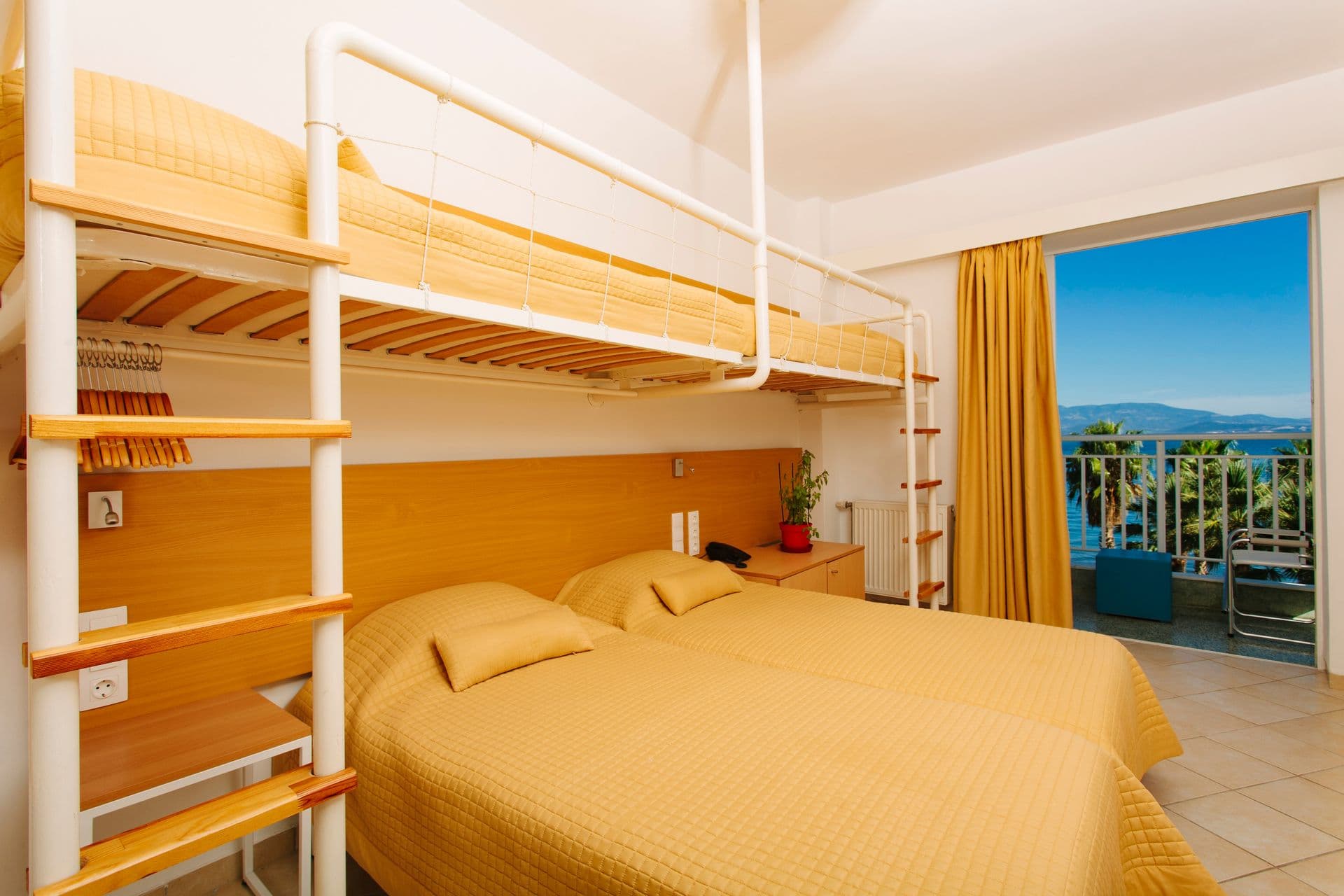 room-types-HOTELSISSY-FR-0.jpg