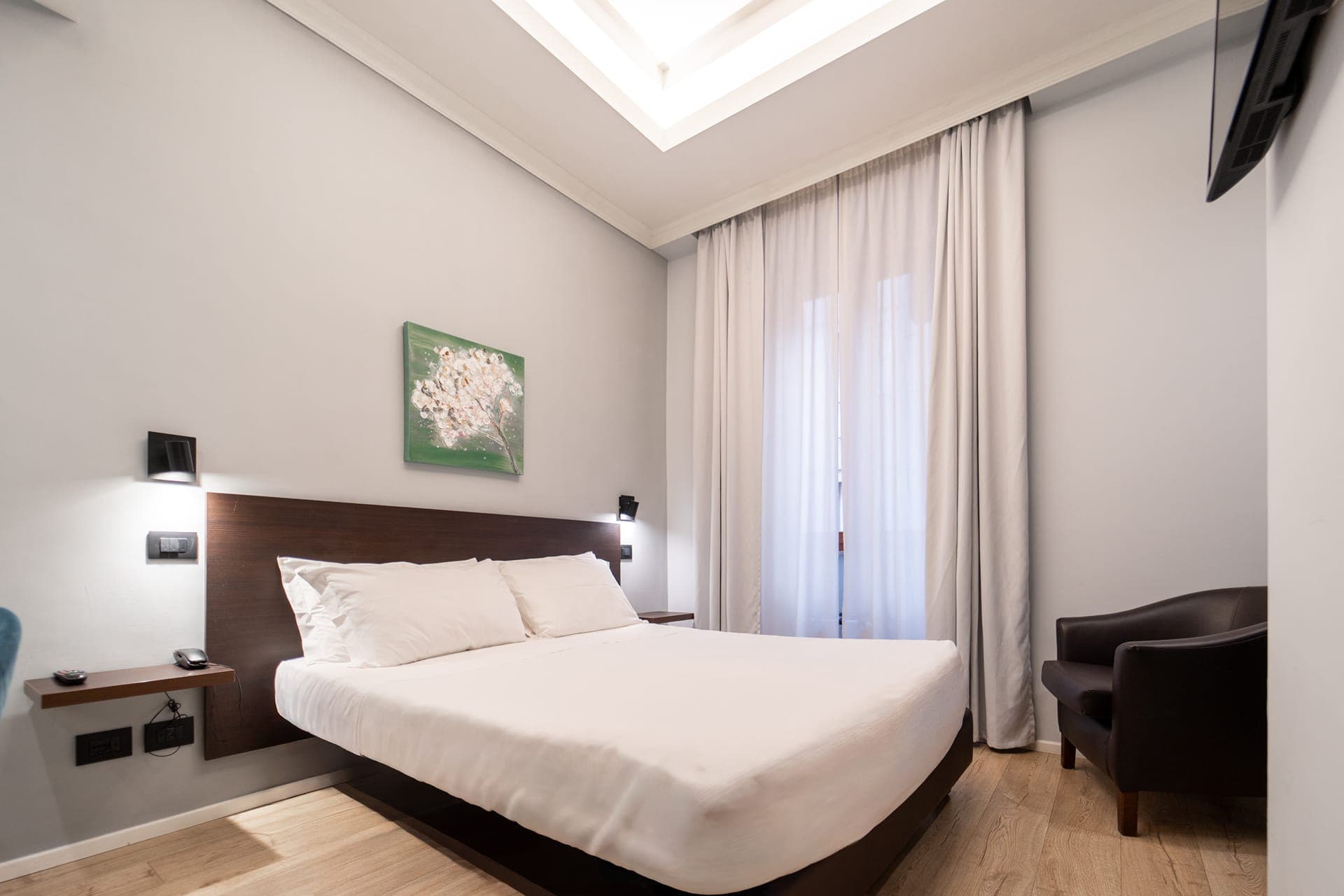 room-types-HTLOXFORD-MTSOXF-0.jpg