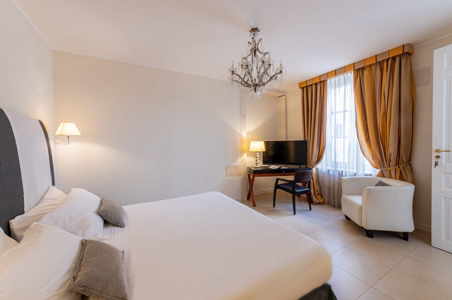 room-types-HTLPALAZZO-CLS-0.jpg
