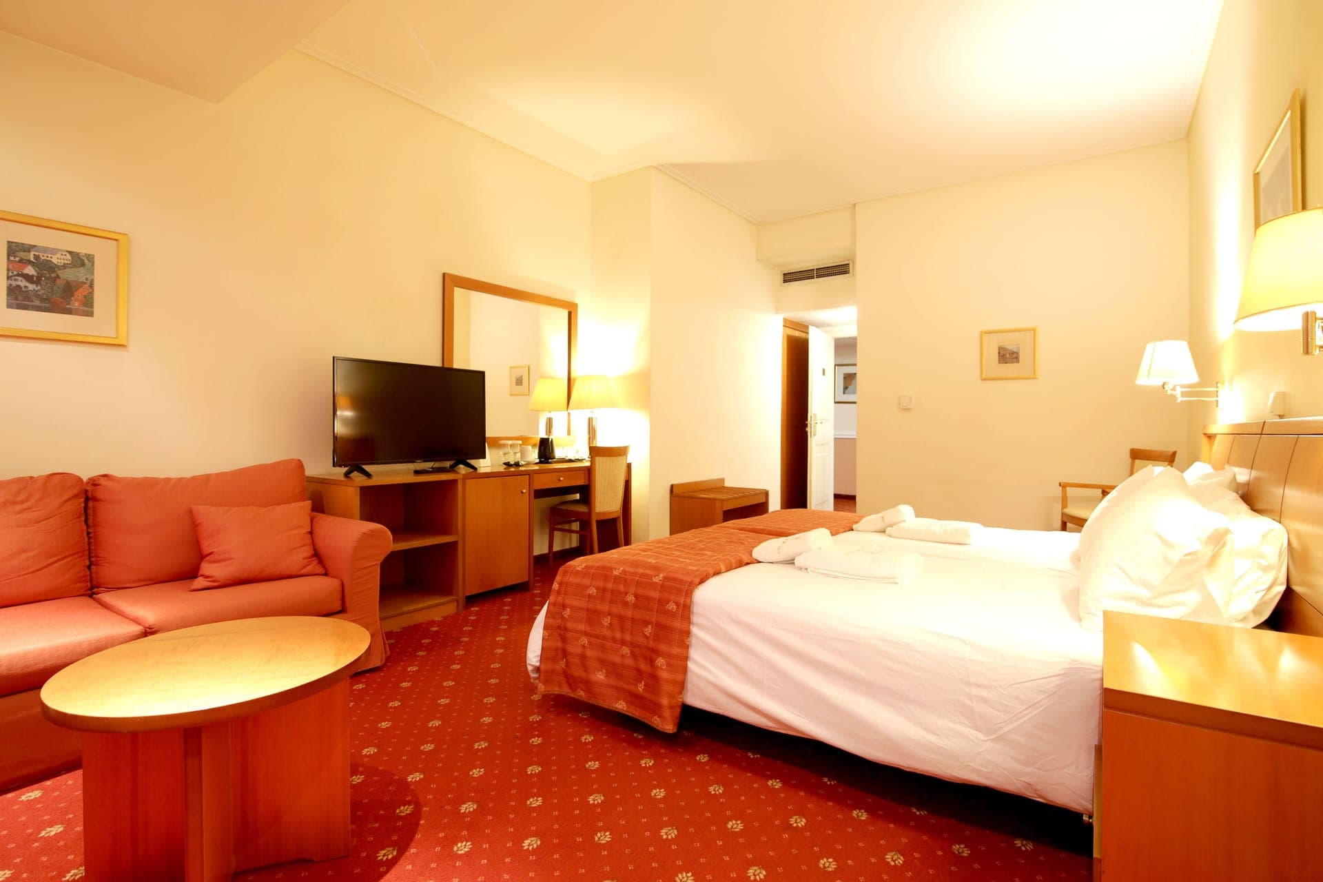 room-types-HTLPHILIPP-DFR-0.jpg
