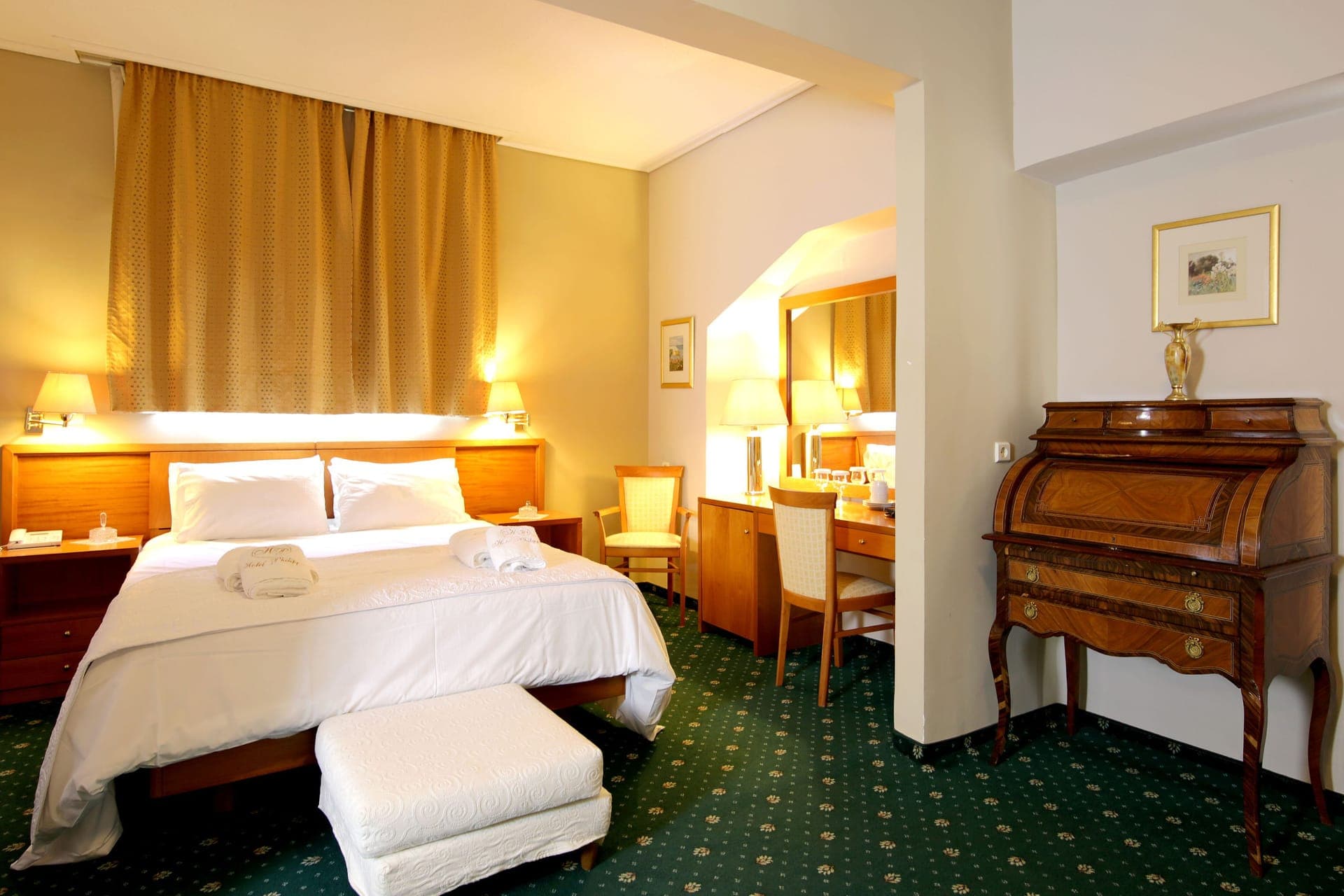 room-types-HTLPHILIPP-SUPER-0.jpg