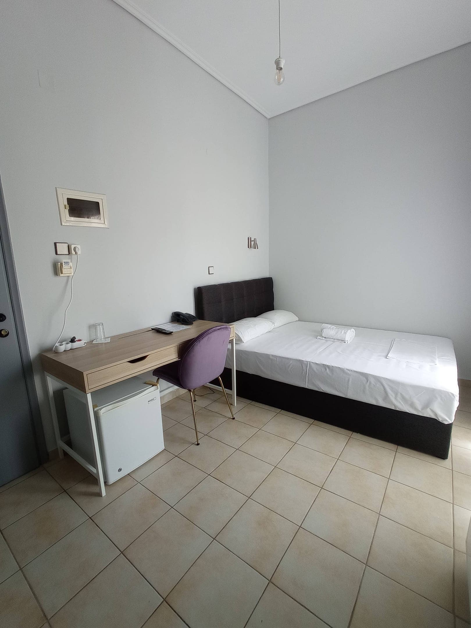 room-types-HTLPLAZA-DBL-0.jpg