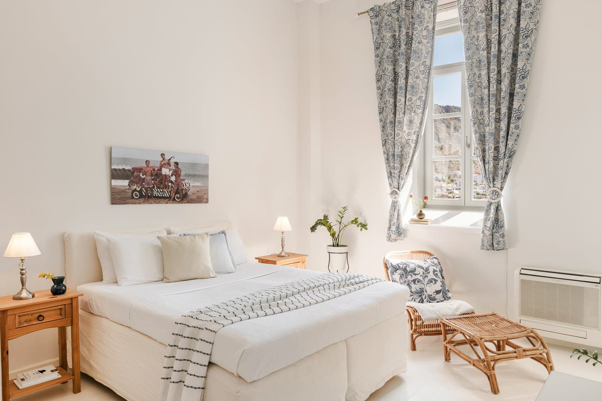room-types-HYDRAHOT-DBLSTU-0.jpg