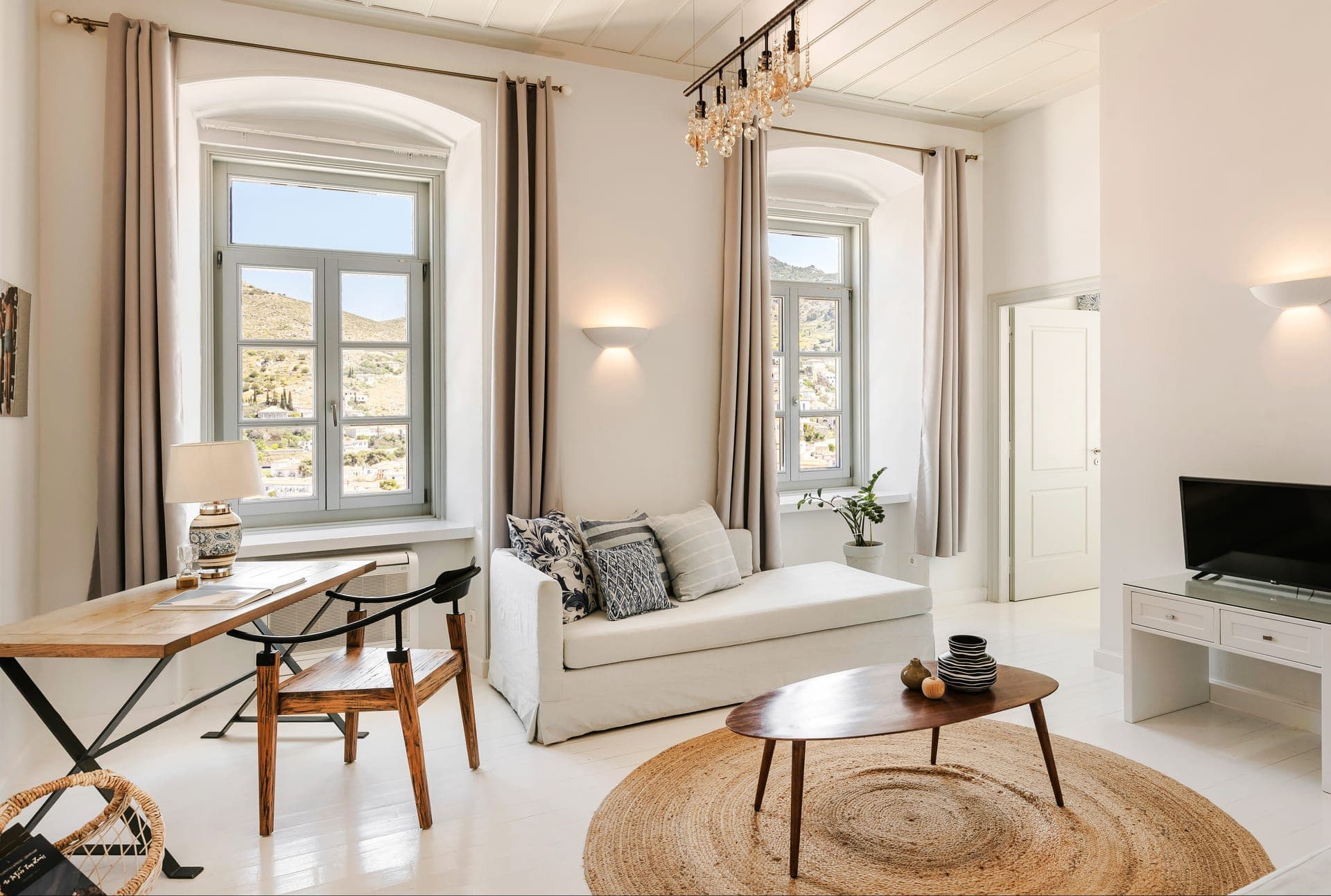 room-types-HYDRAHOT-DLXSV-0.jpg