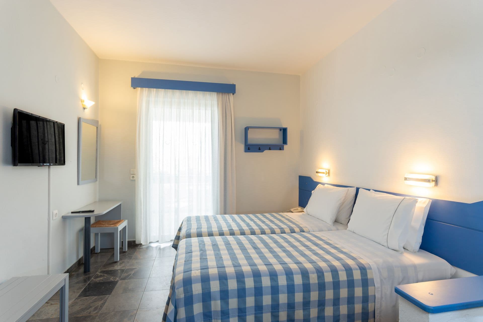 room-types-IBISCOSGAR-STUDIO-0.jpg