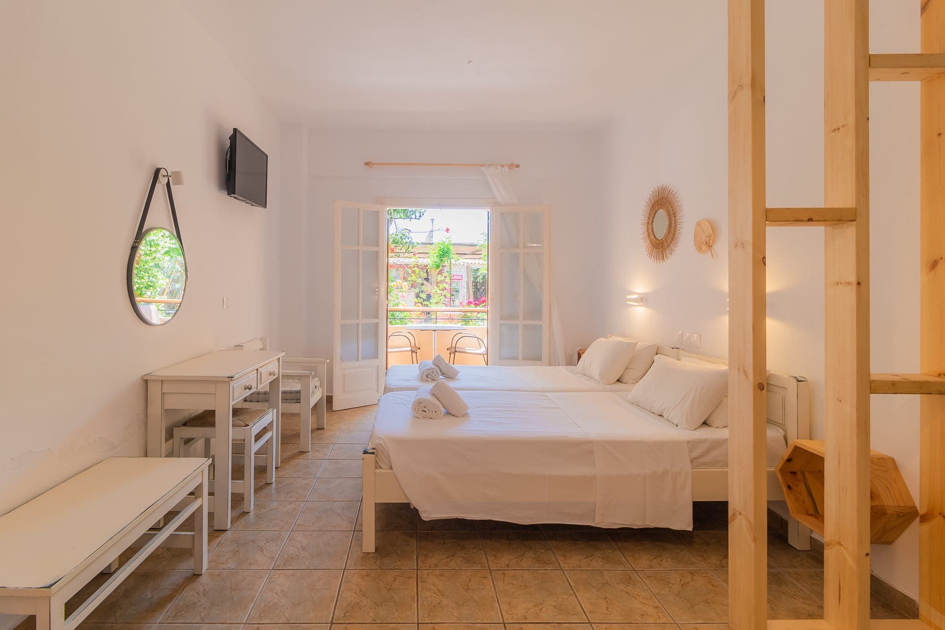 room-types-ILENAHOTEL-STD-0.jpg