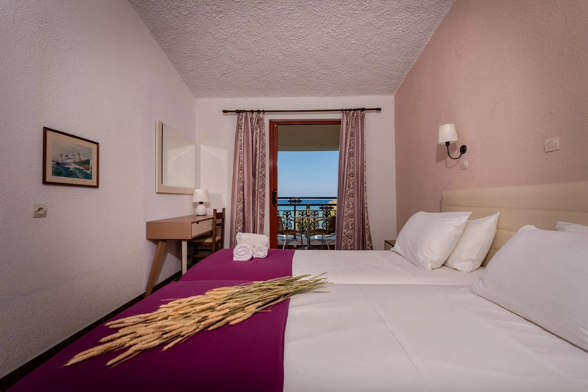 room-types-ILIESSABEA-DBLLV-0.jpg