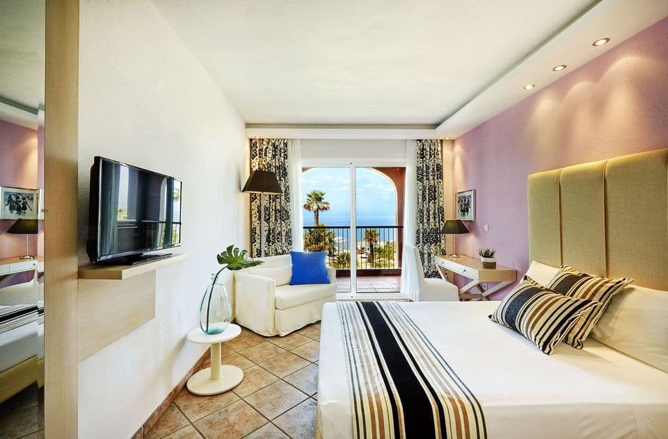 room-types-ILIOMARE-DBLSV-0.jpg